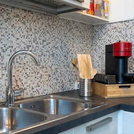 Sevenlife - Centro Storico 4 People & Pet Friendly 아파트 이브레아