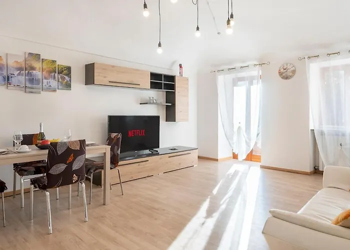 Sevenlife - Centro Storico 4 People & Pet Friendly Apartment